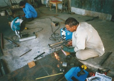 Cutting bolts for gun carriages
