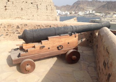 Cannon on new carriage at Mutrah